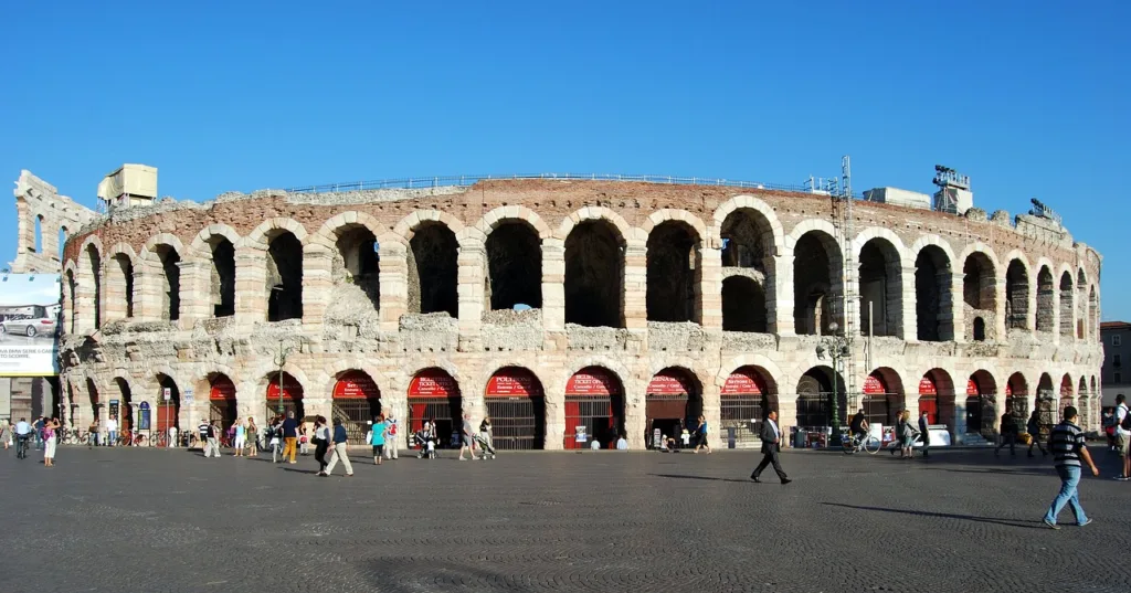 arena, verona, square